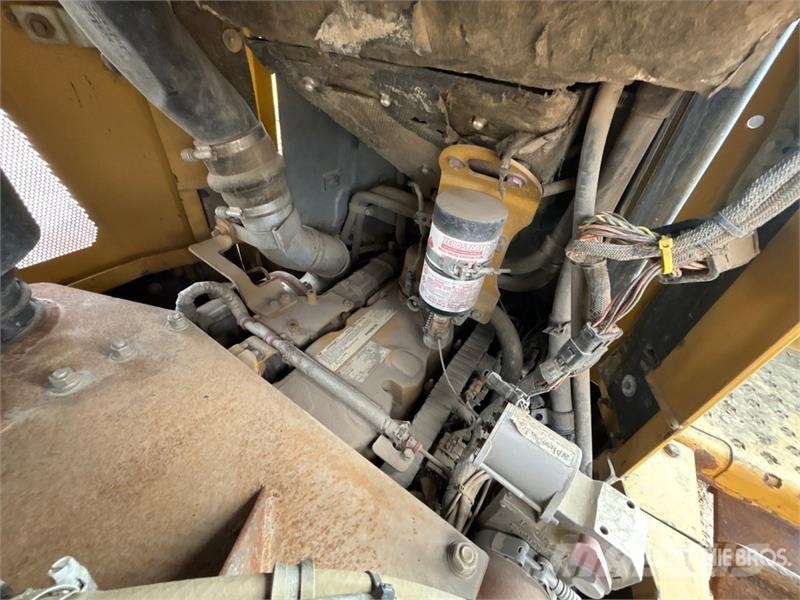 CAT D6T LGP Crawler Dozer Buldožeri guseničari