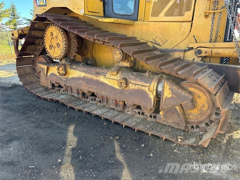 CAT D6T LGP Crawler Dozer (Inoperable) Buldožeri gusjeničari