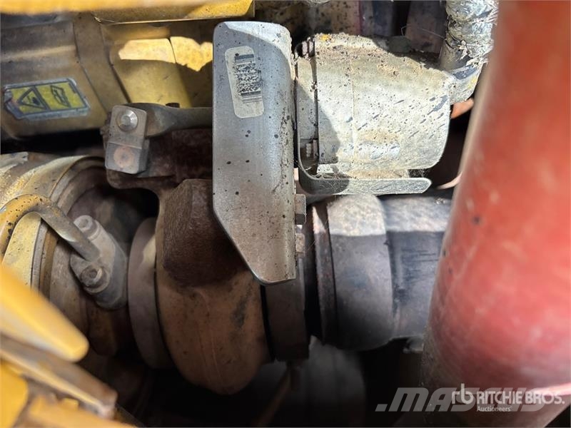 CAT D6T LGP Crawler Dozer Верижни булдозери