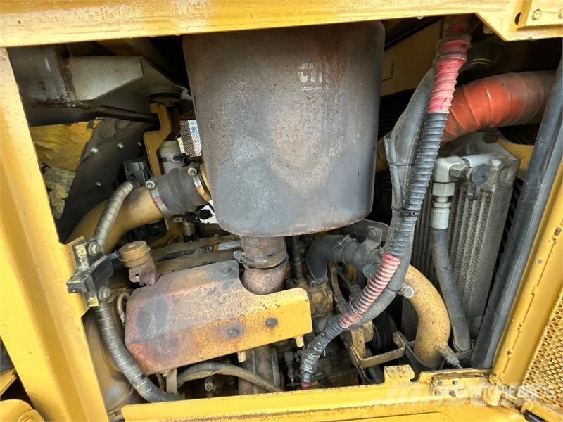 CAT D6T LGP Crawler Dozer lánctalpas dózerek