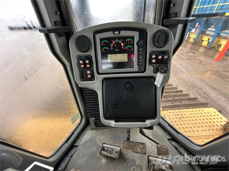 CAT D6T LGP Crawler Dozer Bulldozer