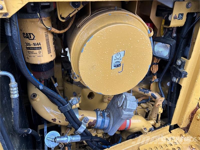 CAT D6T XW Crawler Dozer Bulldozer