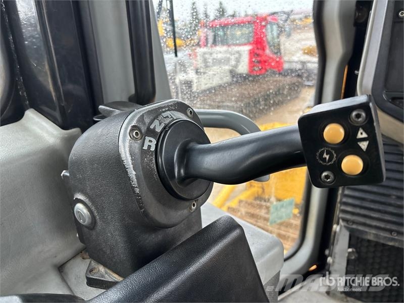CAT D6T XW Crawler Dozer Bulldozer