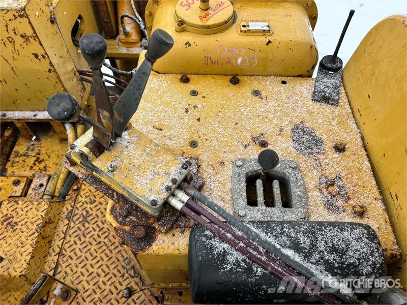 CAT D7G Pipelayer w/ Midwestern M60C Conversion Slagači cijevi