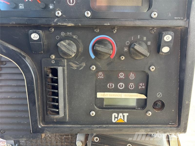 CAT D7R XR Series II lánctalpas dózerek