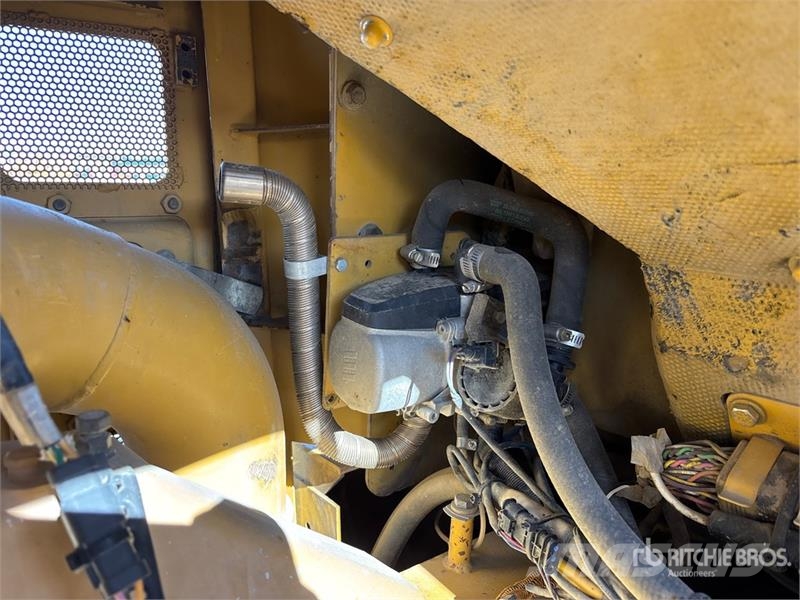 CAT D7R XR Series II lánctalpas dózerek