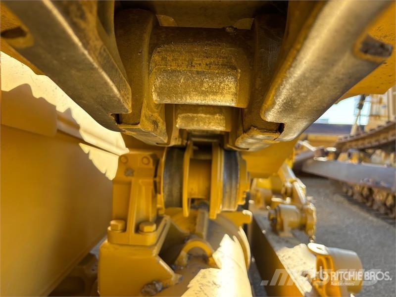 CAT D7R XR Series II lánctalpas dózerek