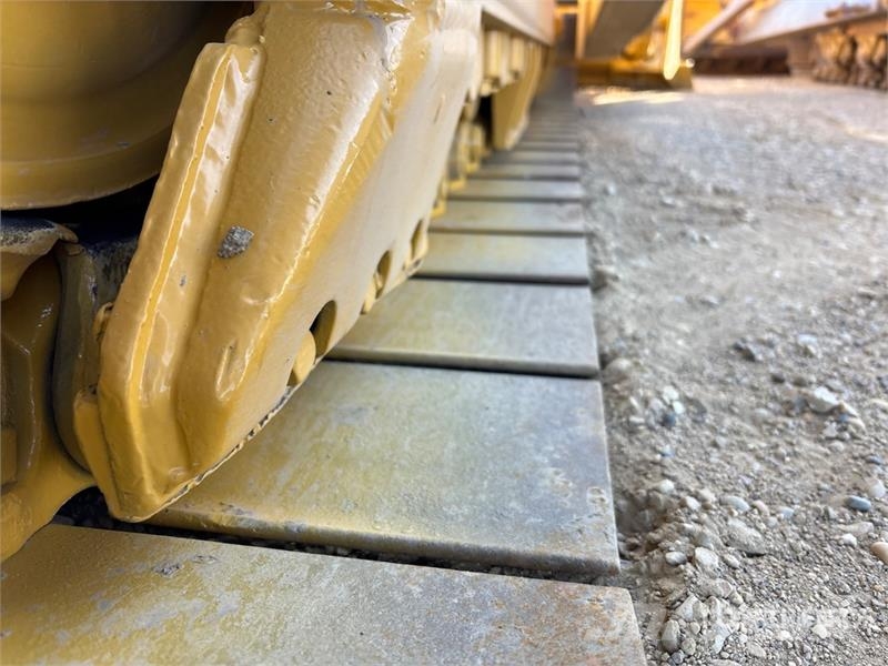 CAT D7R XR Series II lánctalpas dózerek