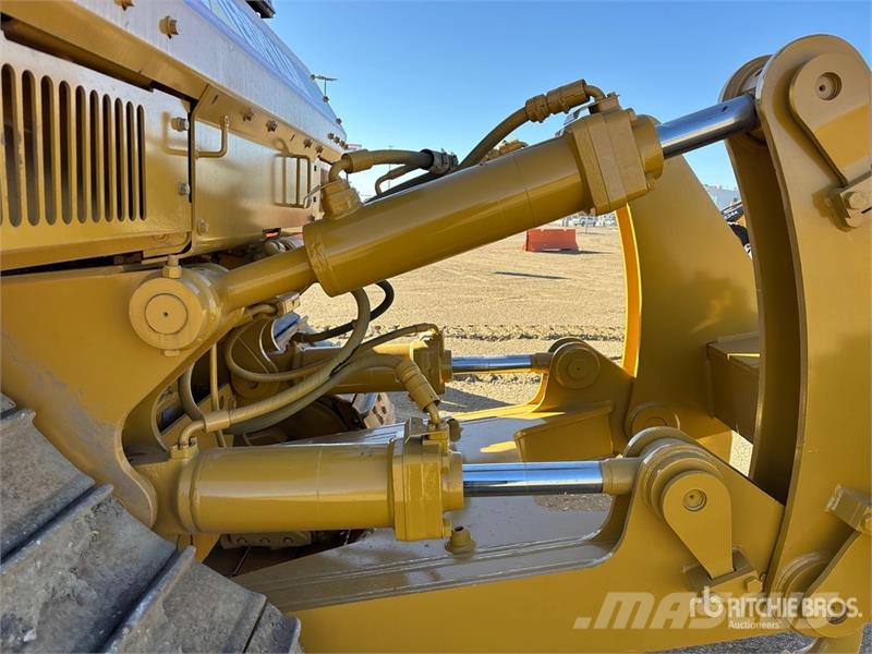 CAT D7R XR Series II lánctalpas dózerek