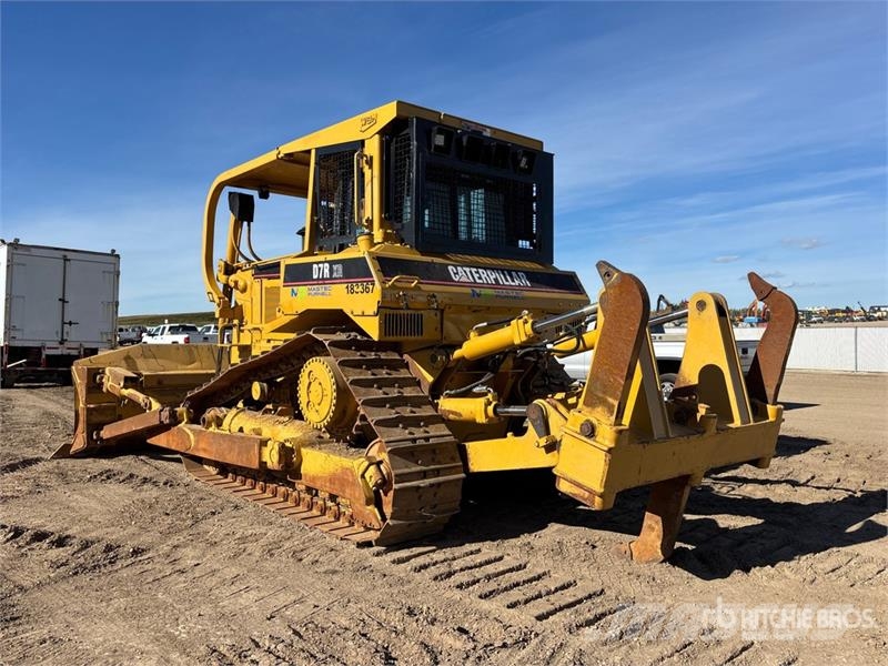 CAT D7R XR Series II lánctalpas dózerek