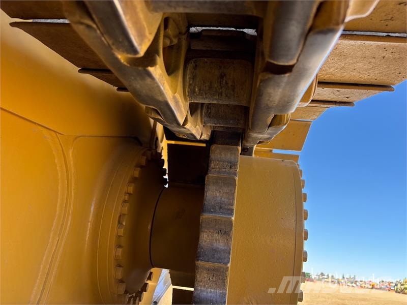 CAT D7R XR Series II lánctalpas dózerek