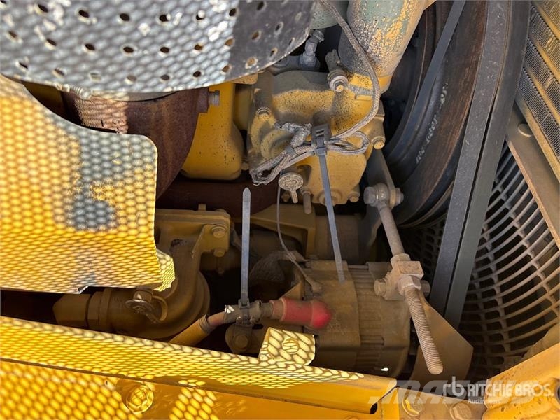 CAT D7R XR Series II lánctalpas dózerek