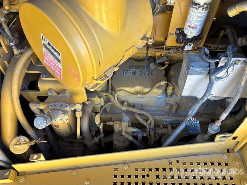 CAT D7R XR Series II lánctalpas dózerek