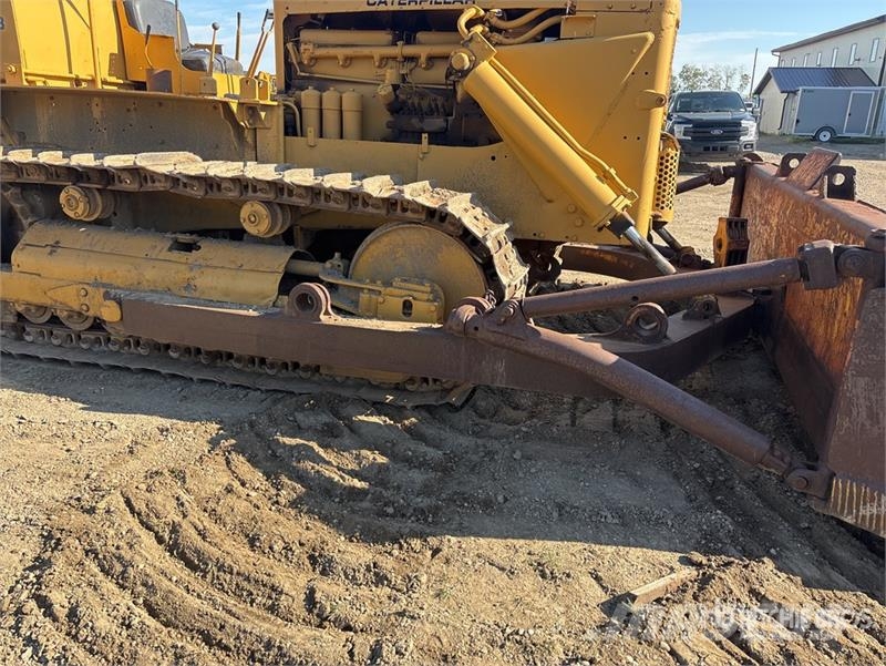 CAT D8 lánctalpas dózerek