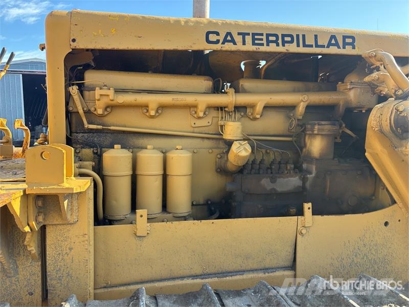 CAT D8 lánctalpas dózerek