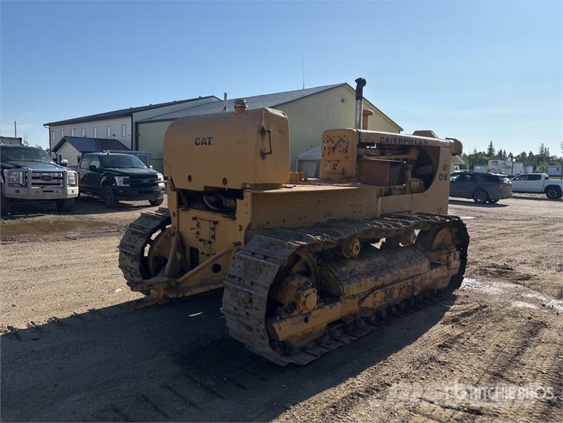 CAT D8 Kāpurķēžu buldozeri