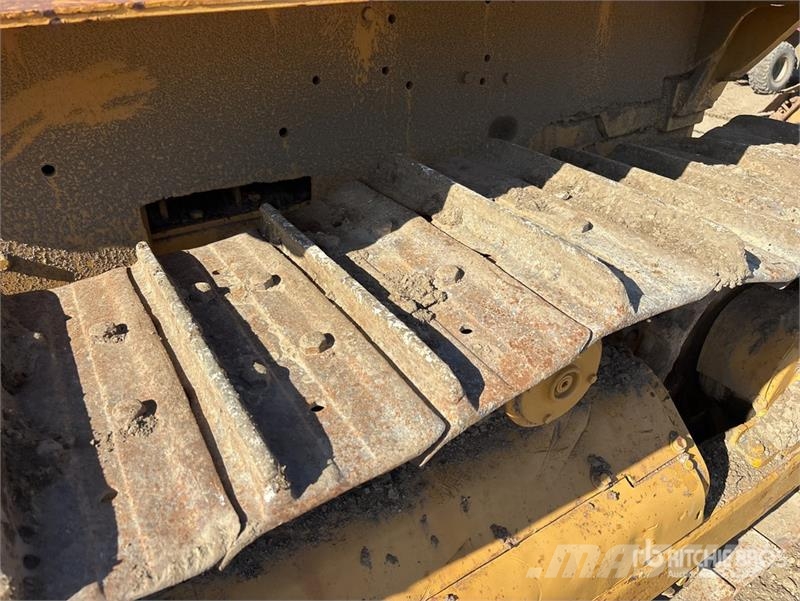 CAT D8F Crawler Dozer بلدوزرات مجنزرة