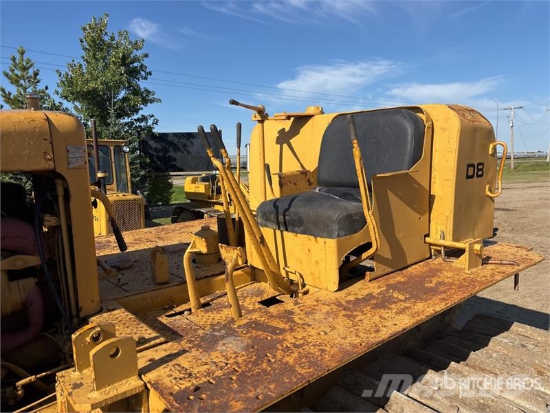 CAT D8F Crawler Dozer بلدوزرات مجنزرة