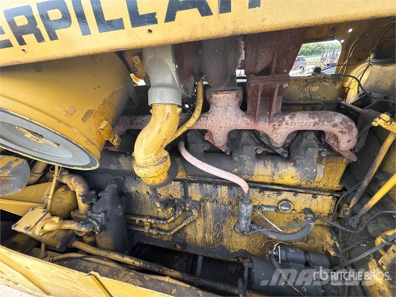 CAT D8H Buldožeri guseničari
