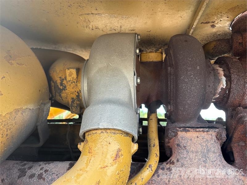 CAT D8H Buldožeri guseničari