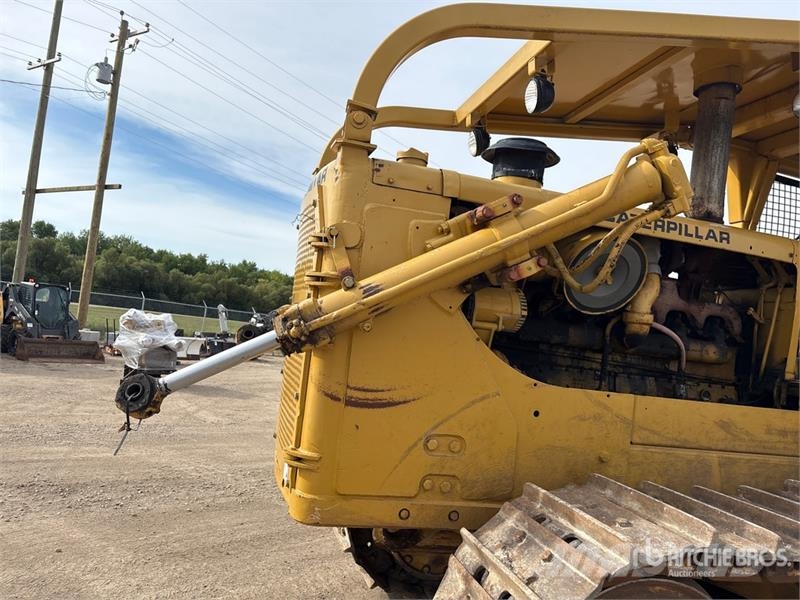 CAT D8H Buldožeri guseničari