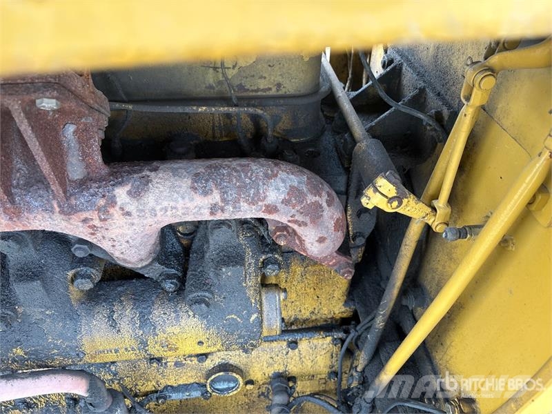 CAT D8H Buldožeri guseničari
