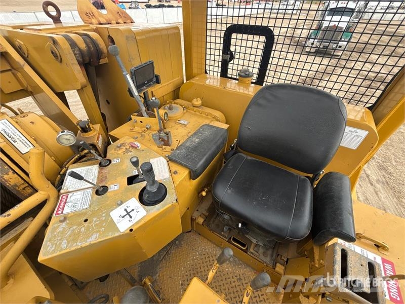 CAT D8K Pipelayer w/ 2000 Midwestern M583 Conversion Rohrverlegeraupen