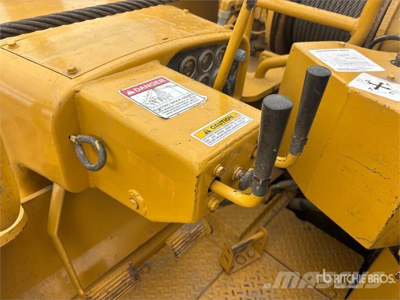 CAT D8K Pipelayer w/ 2005 Midwestern M583 Conversion Slagači cijevi