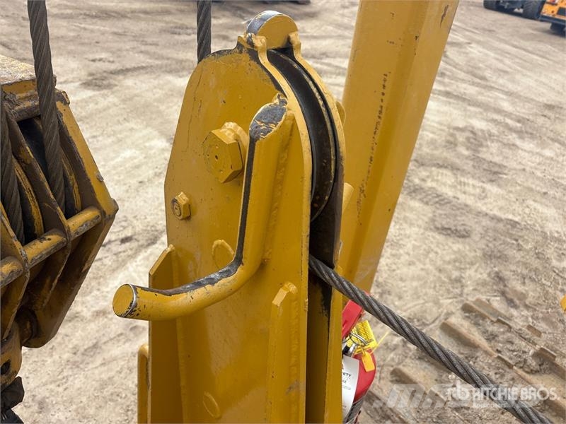 CAT D8K Pipelayer w/ 2005 Midwestern M583 Conversion Slagači cijevi