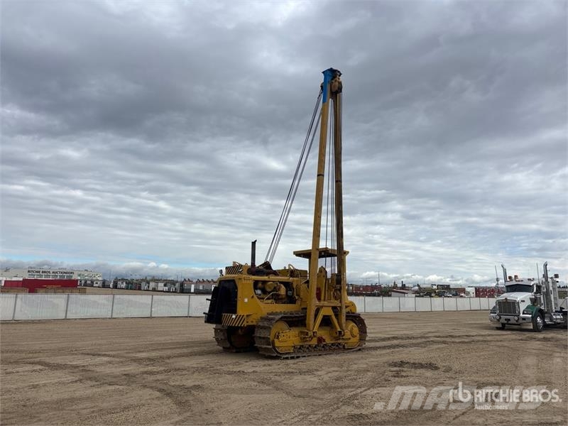 CAT D8K Pipelayer w/ 2000 Midwestern M583 Conversion Rohrverlegeraupen