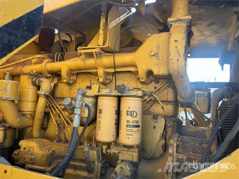 CAT D8K Pipelayer w/ 2000 Midwestern M583 Conversion Rohrverlegeraupen