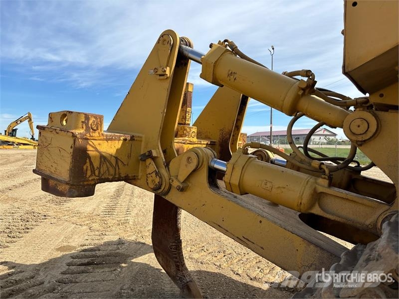 CAT D8N 履帶推土機