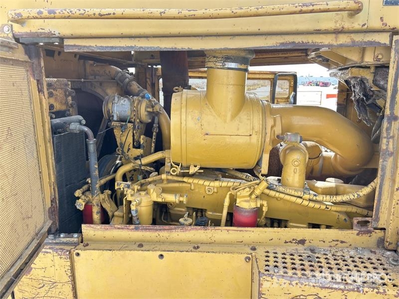 CAT D8N 履帶推土機