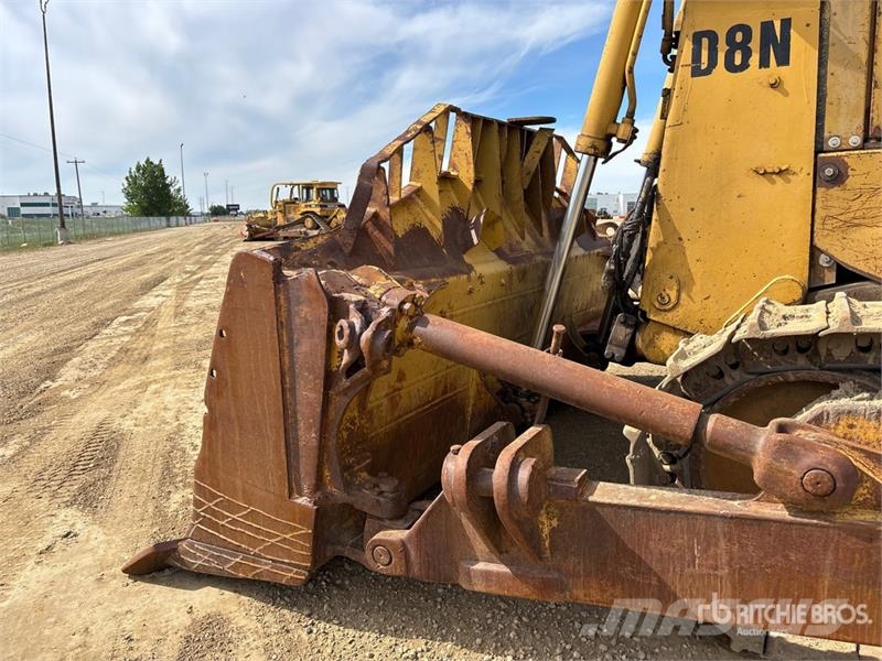 CAT D8N 履帶推土機