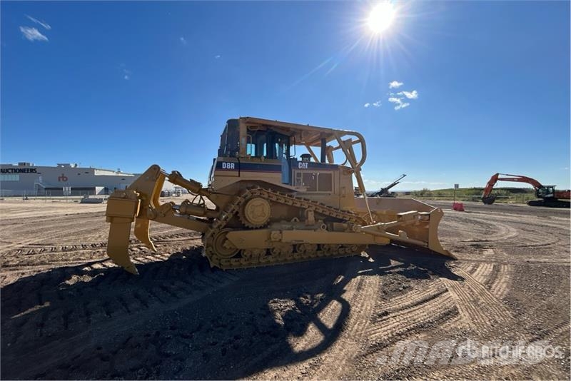 CAT D8R Buldožeri guseničari