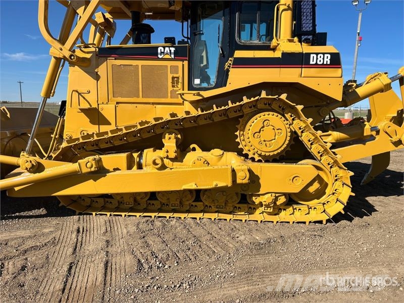 CAT D8R Buldožeri guseničari