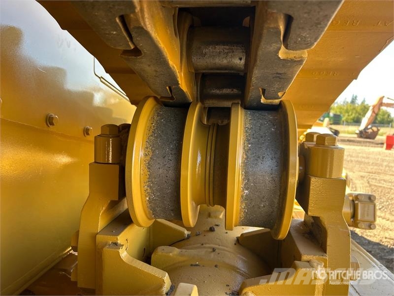 CAT D8R Buldožeri guseničari