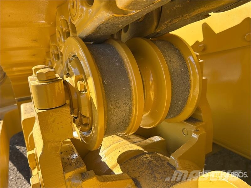 CAT D8R Buldožeri guseničari