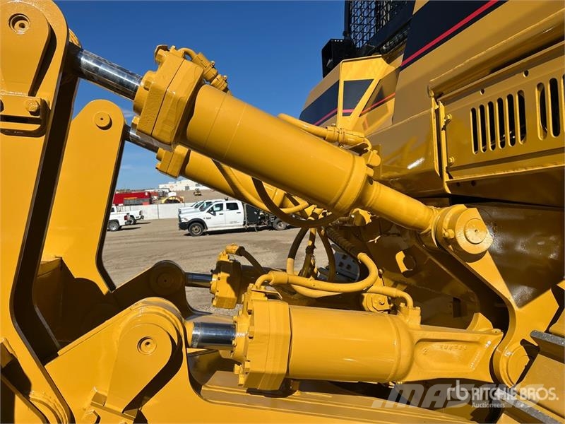 CAT D8R Buldožeri guseničari