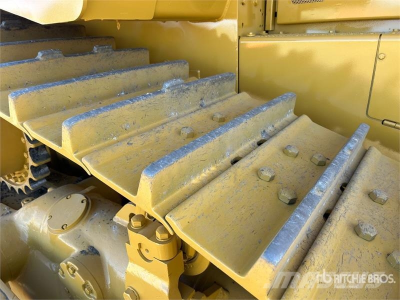 CAT D8R Buldožeri guseničari