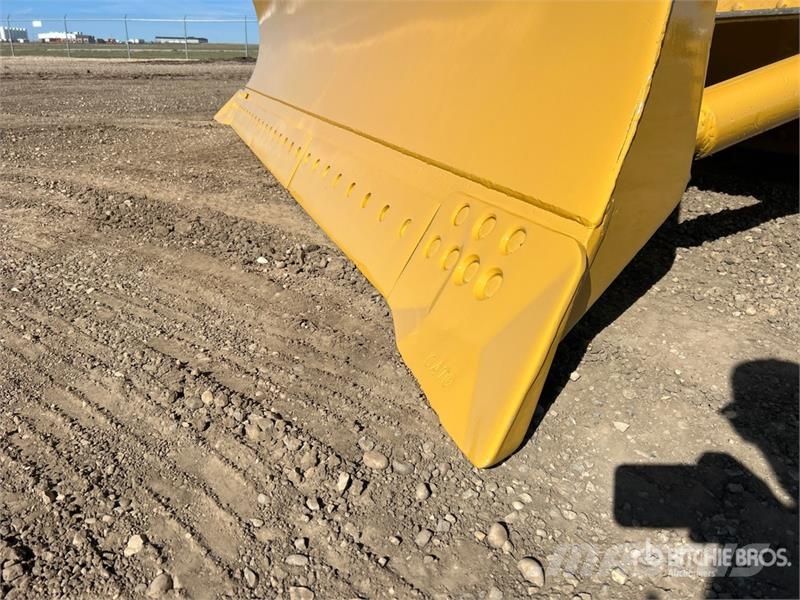 CAT D8R Buldožeri guseničari