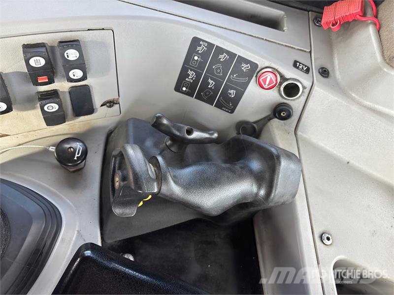 CAT D8T ブルドーザー