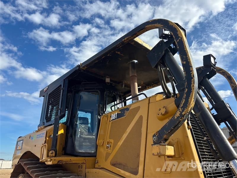 CAT D8T ブルドーザー