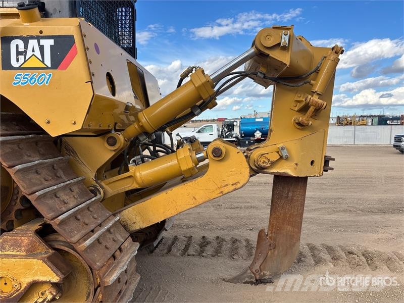 CAT D8T ブルドーザー