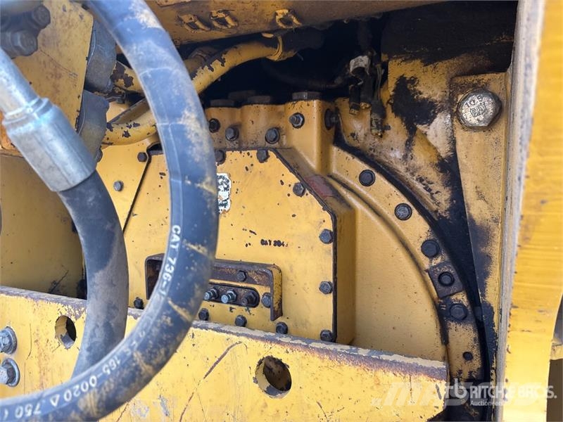 CAT D8T Гусеничні бульдозери
