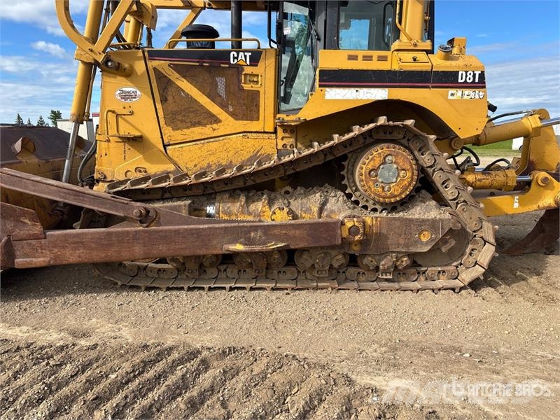 CAT D8T 履帶推土機
