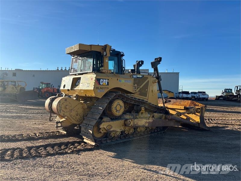 CAT D8T ブルドーザー