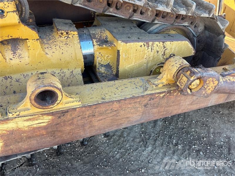 CAT D8T ブルドーザー