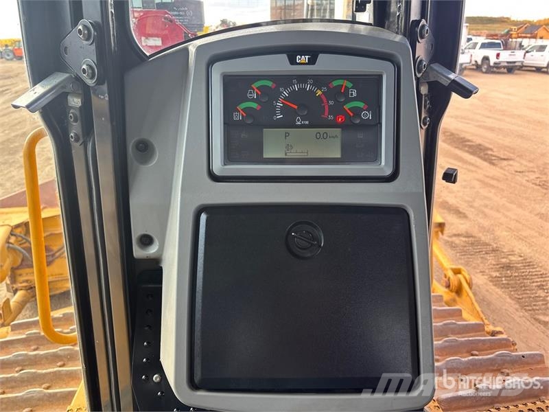 CAT D8T ブルドーザー