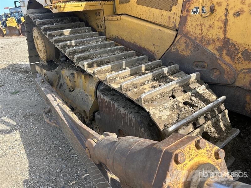 CAT D8T 履帶推土機